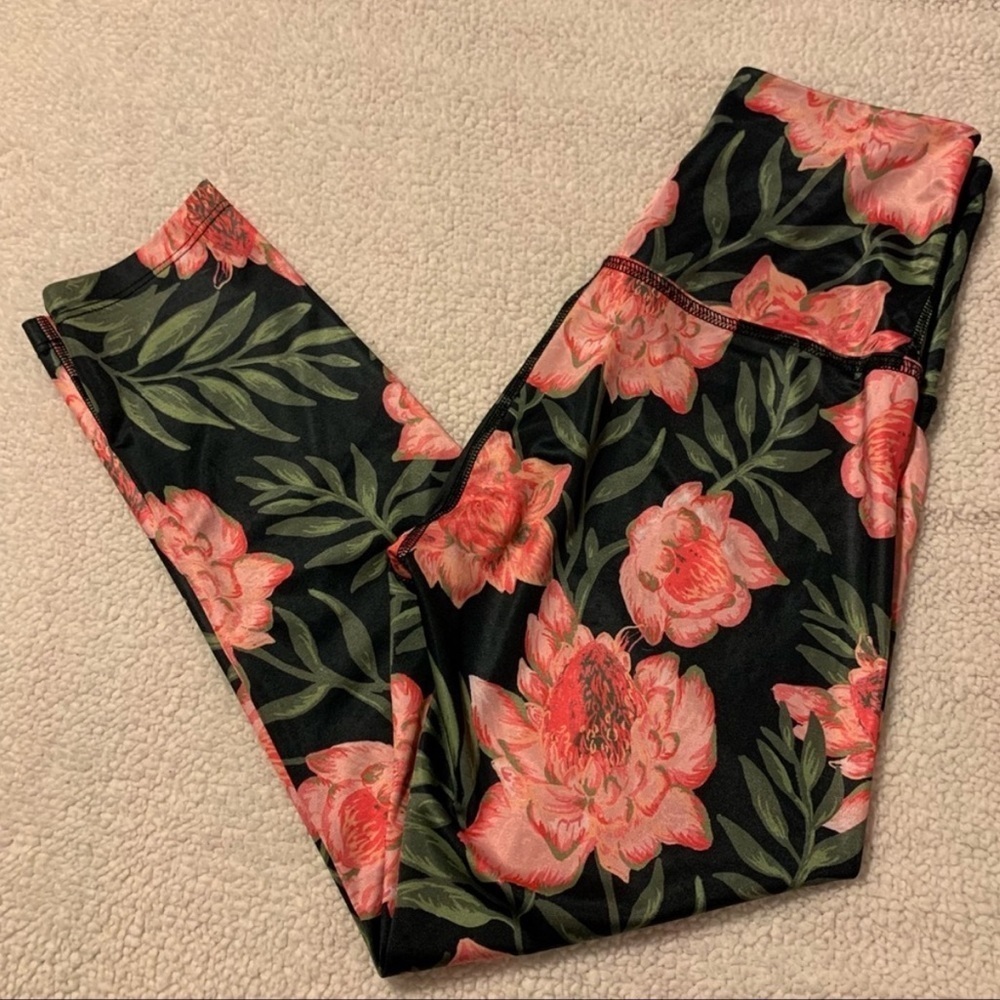 Beyond Yoga Black and Pink Floral Leggings